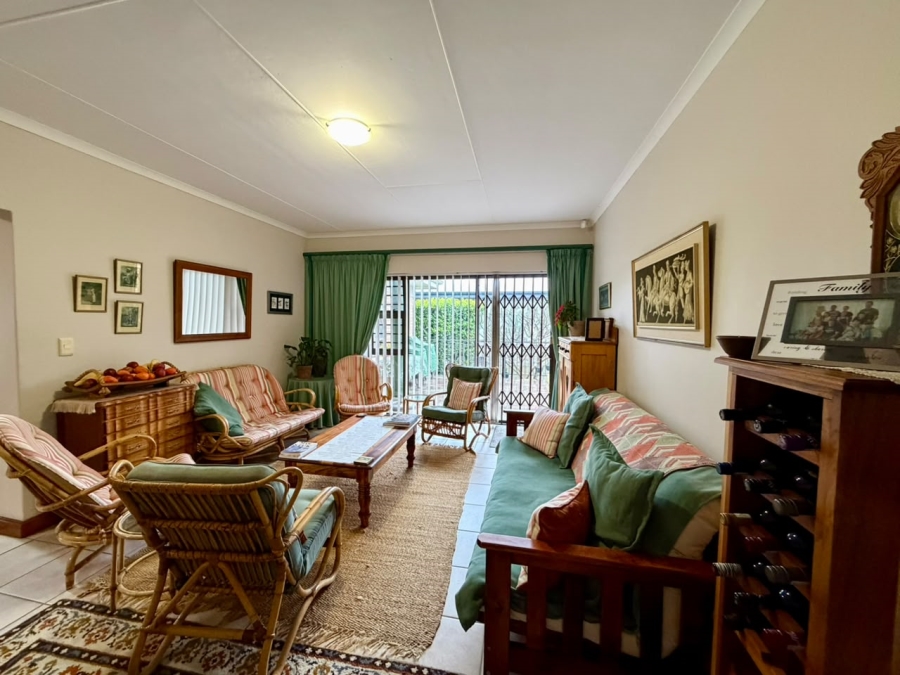 4 Bedroom Property for Sale in Fraaiuitsig Western Cape